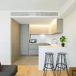 Modern With Balcony And Pool By Homing 公寓 *